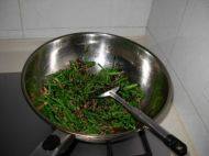 家常菜肉末橄榄菜炒豇豆