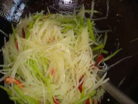 色香味俱全的醋溜土豆丝做法图解5)