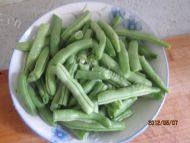 美味的豆角炖土豆做法图解2)