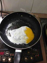适量鸡蛋煎饼做法图解9)