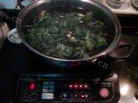 口感丰富的荠菜鲜肉饺子做法图解8)