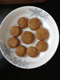 自己做的花生小酥饼