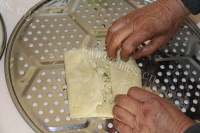 自制萝卜煎饼做法图解9)