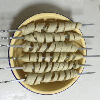 好吃的烤面筋串做法图解5)