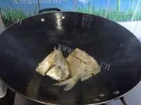 可口的红烧鲳鱼的做法图解六