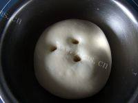 口感饱满的葱香面包做法图解5)