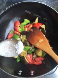 鲜美可口的烧茄子做法图解14)