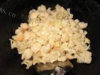 家常菜番茄炒菜花做法图解7)