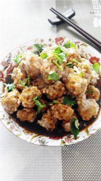 家常菜浇汁肉丸