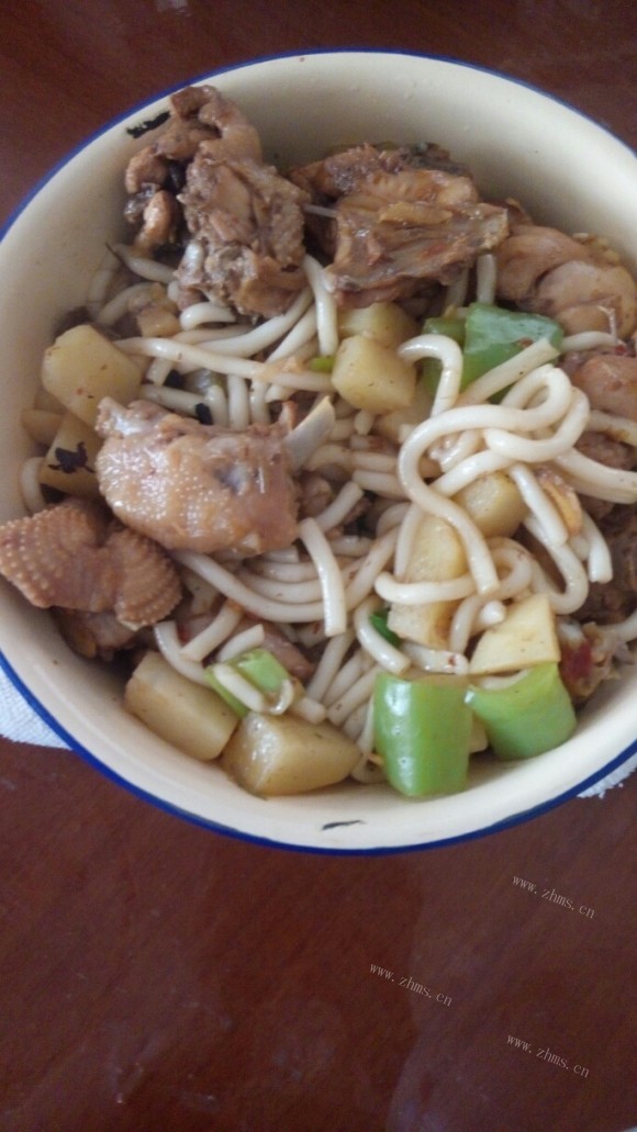 鲜美可口的大盘鸡