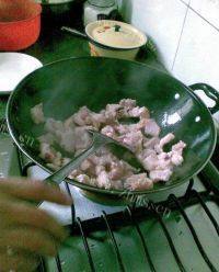 家常菜香菇炒猪肉做法图解6)