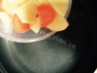 自制猪肉蔬菜咖喱做法图解14)