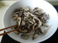 好吃的韩式炒蘑菇做法图解8)