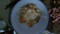 美味的火腿鸡蛋胡萝卜炒饭做法图解2)