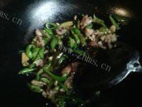 诱人的五花肉炒青椒