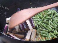 「念念不忘」豆角炒茄子做法图解3)