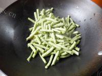 家常菜酱焖豆角做法图解6)