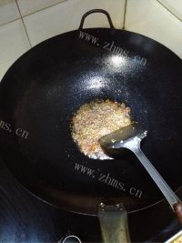 家常菜辣椒炒肉做法图解4)