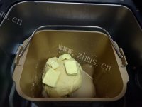 自制蔓越莓小餐包做法图解2)
