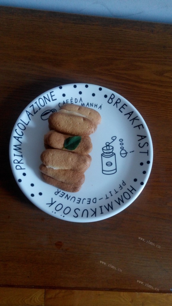 热腾腾的手指饼干