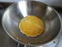 家常菜蒜黄炒鸡蛋做法图解2)
