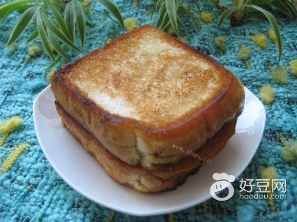 煎肉松夹心面包