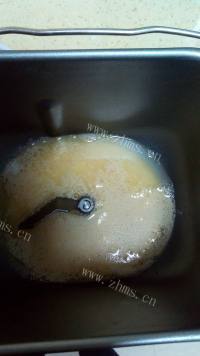 美味的抹茶蛋糕卷面包做法图解24)