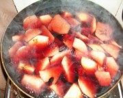美味的红酒梨做法图解5)