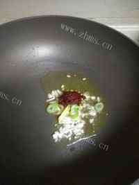 水煮牛肉做法图解7)