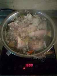 开胃下饭菜香辣猪蹄配香菇做法图解4)