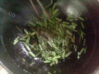 「DIY」芹菜炒肉做法图解6)