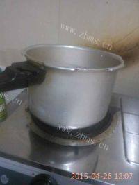 美味的南瓜汤做法图解3)