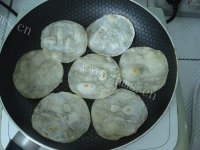 简单的炒饺子皮做法图解1)