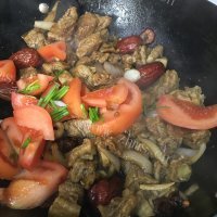 开胃的土豆烧牛腩做法图解7)