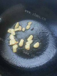 诱人的荷塘小炒做法图解3)