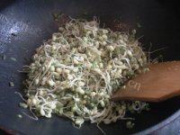 家常菜炒绿豆芽做法图解3)
