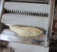美味可口的油泼面做法图解4)