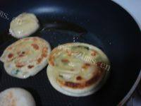 自己做的葱香饼