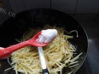 家常菜炝炒土豆丝做法图解6)