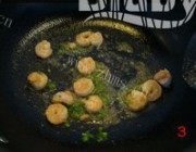 家常菜虾仁青瓜条做法图解2)