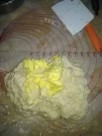 美味的鲜奶吐司做法图解6)