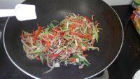 营养丰富的芹菜炒肉