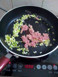 家常的肉末豆腐做法图解4)