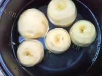 美味的电饭锅苹果酱做法图解2)