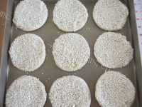 完美的绿豆芝麻空心酥饼做法图解12)
