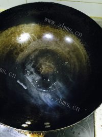可口的私房秘制红烧肉做法图解8)