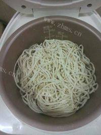 茄汁排骨土豆焖面做法图解10)