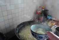 「念念不忘」白菜豆腐汤做法图解5)