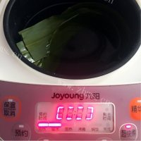 清新的柠味水晶粽做法图解2)