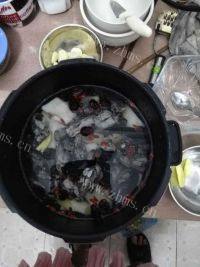 自制乌鸡汤做法图解3)